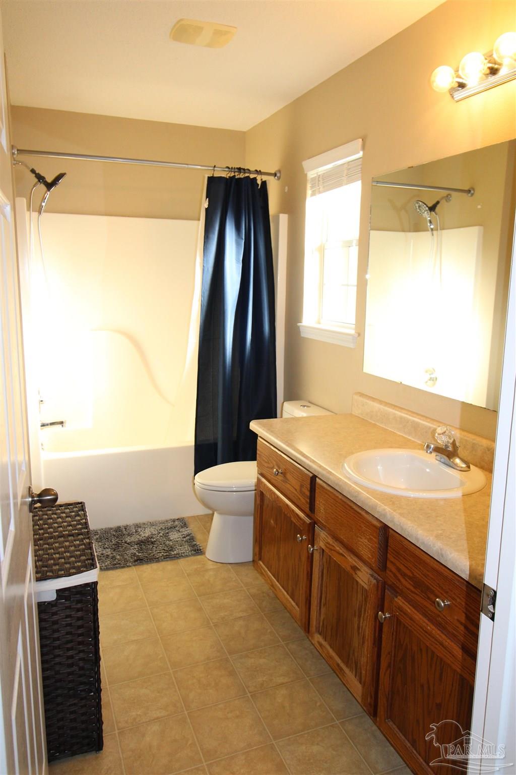 5501 Riviera Drive Milton, FL 32583 - Photo 14 of 28