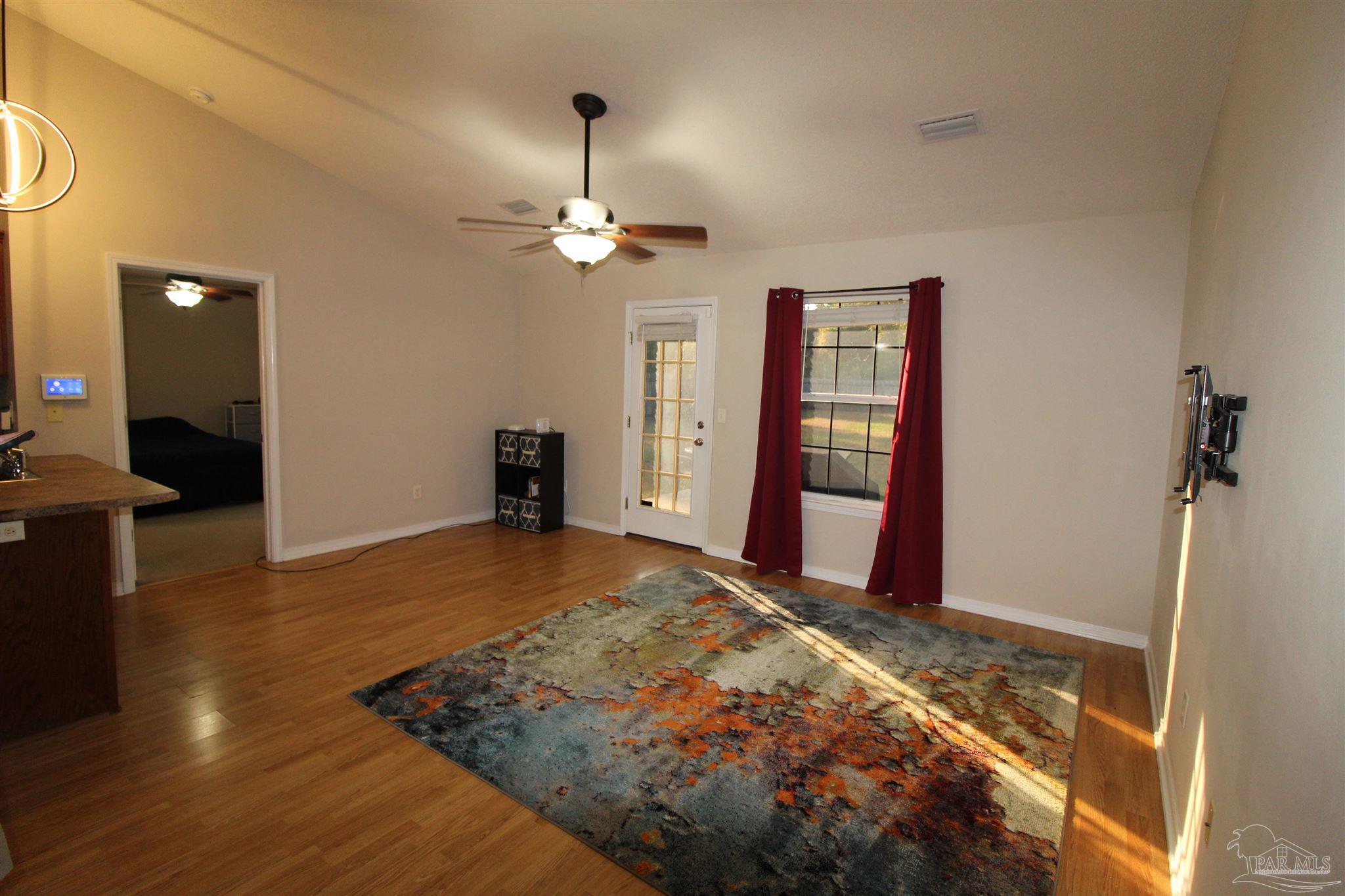 5501 Riviera Drive Milton, FL 32583 - Photo 6 of 28