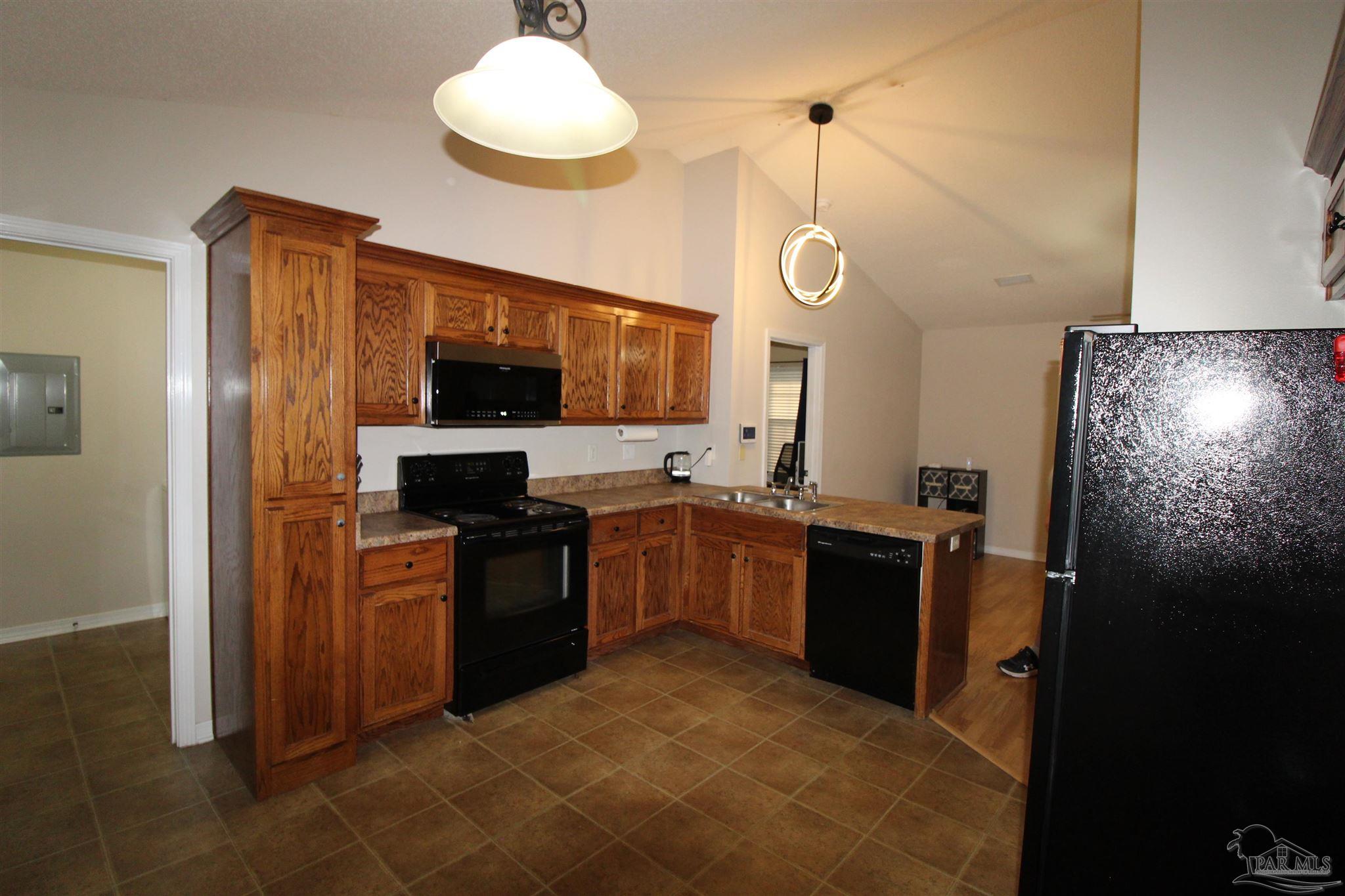 5501 Riviera Drive Milton, FL 32583 - Photo 8 of 28