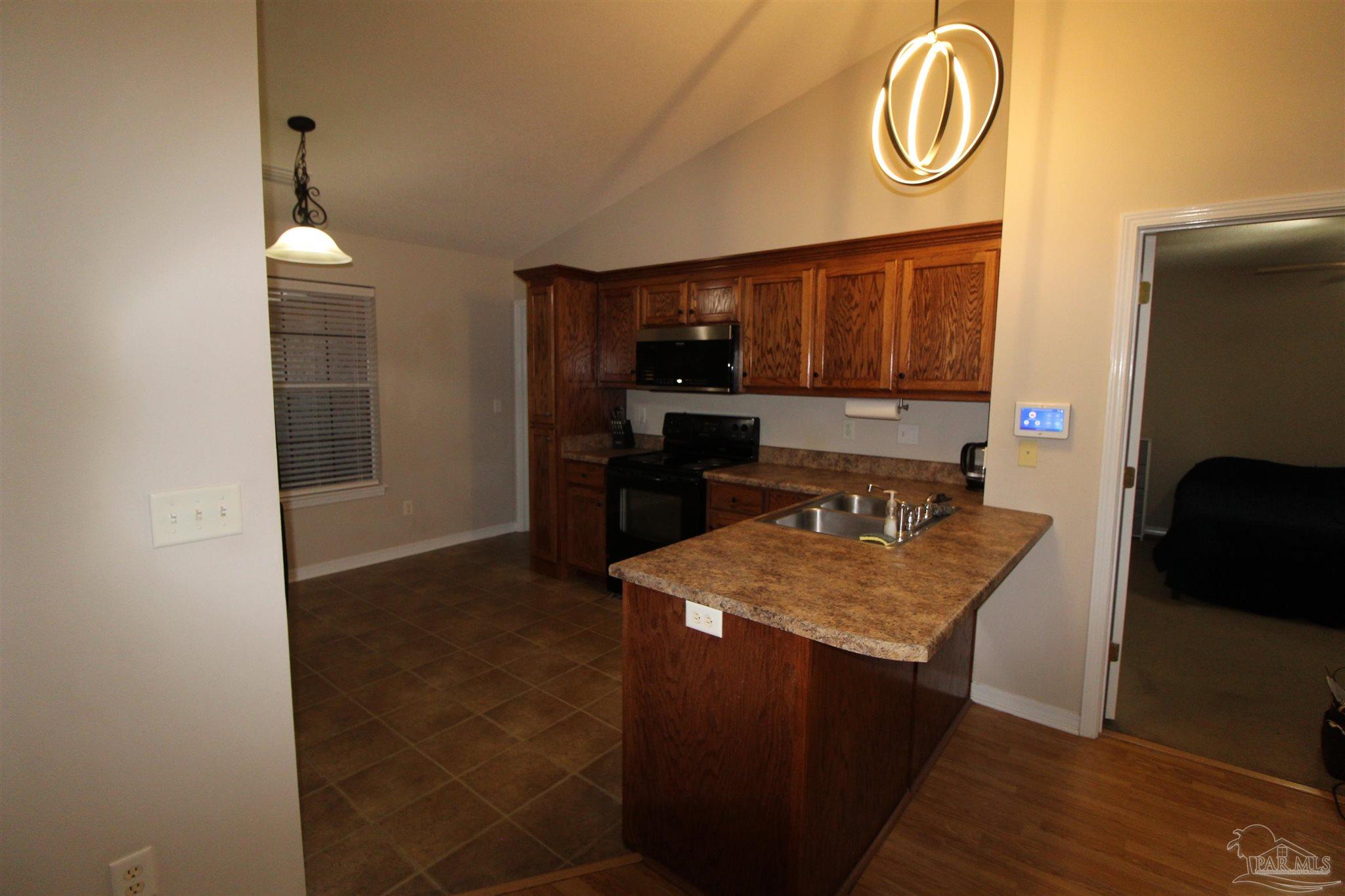 5501 Riviera Drive Milton, FL 32583 - Photo 9 of 28