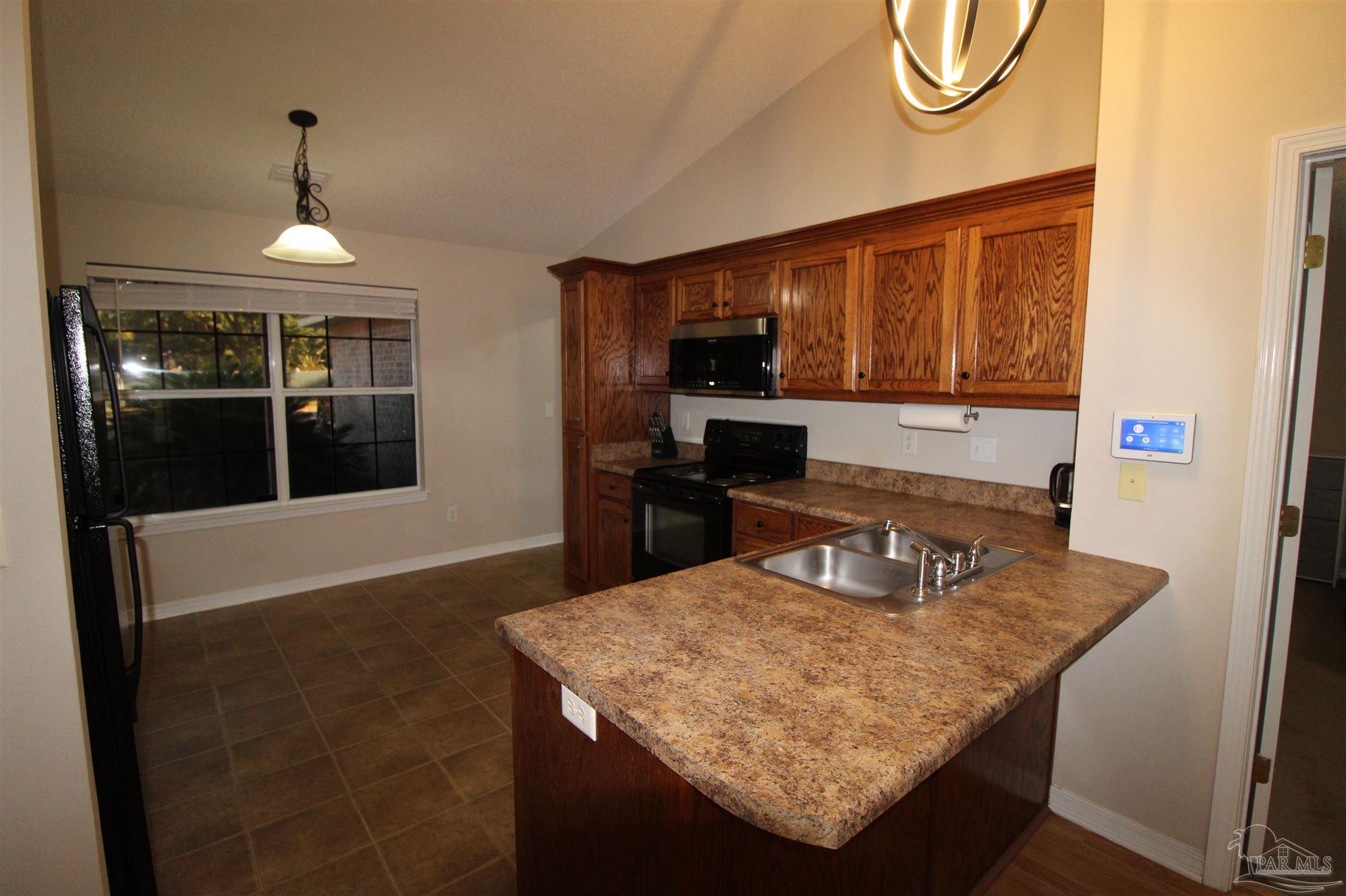 5501 Riviera Drive Milton, FL 32583 - Photo 10 of 28