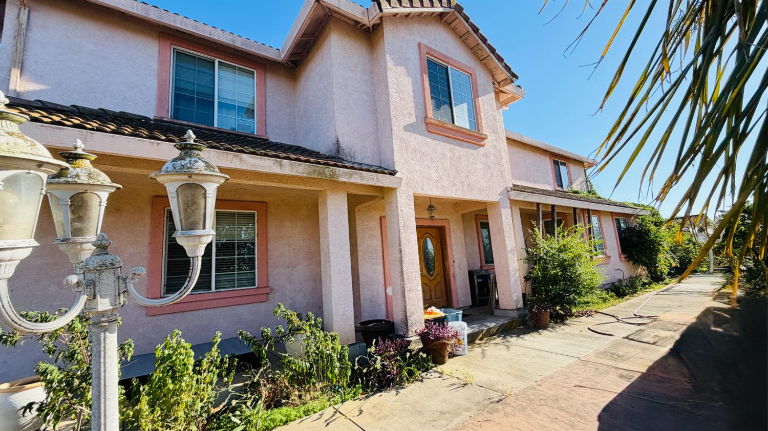 8088 Kammerer Road Elk Grove, CA 95757 - Photo 4 of 21