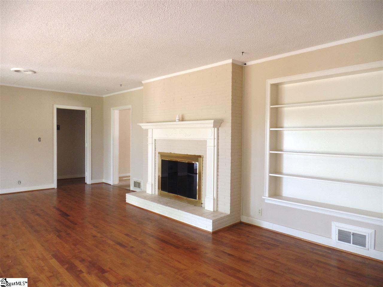 48 State Rd S-23-608 Greenville, SC 29609 - Photo 3 of 13 Gallery Image 3