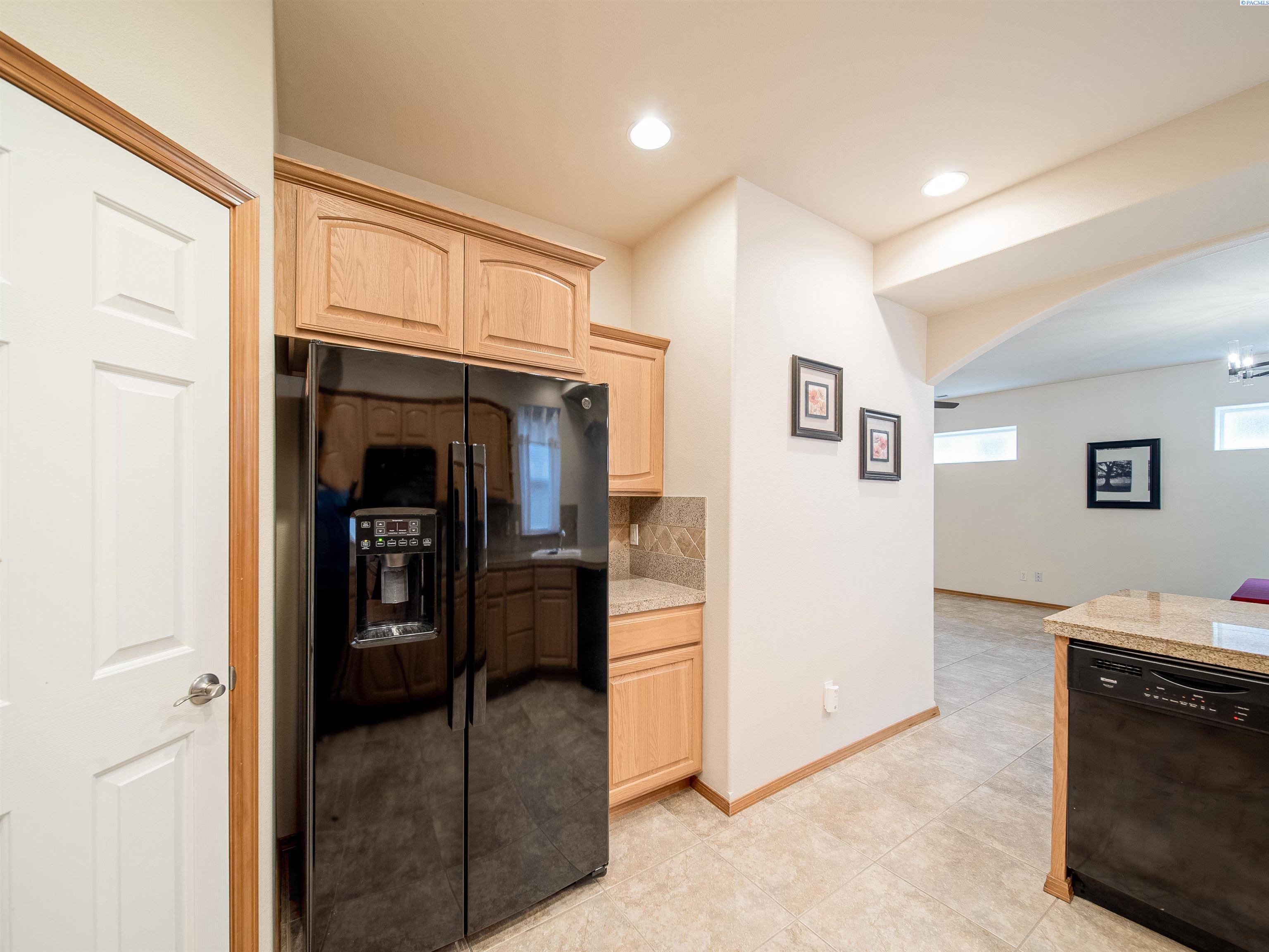 143 Keene Road Richland, WA 99352 - Photo 6 of 34 Gallery Image 6