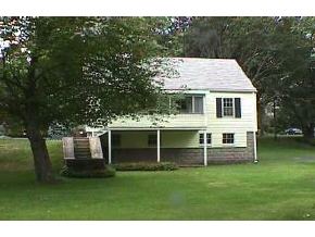 71 Cliff Road Portsmouth, NH 03801 - Photo 4 of 6 Gallery Image 4