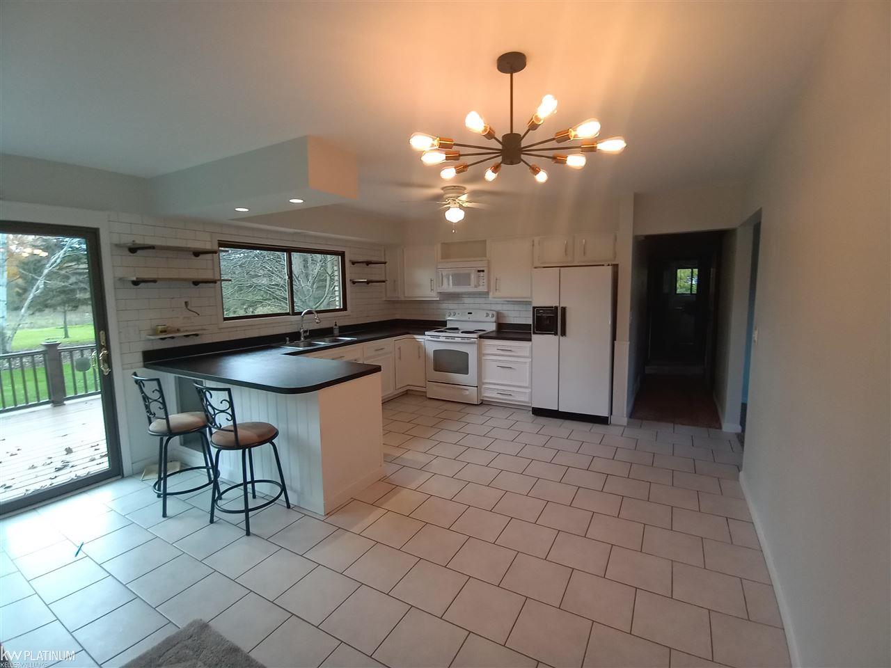 9757 Rynn Road Avoca, MI 48006 - Photo 17 of 66