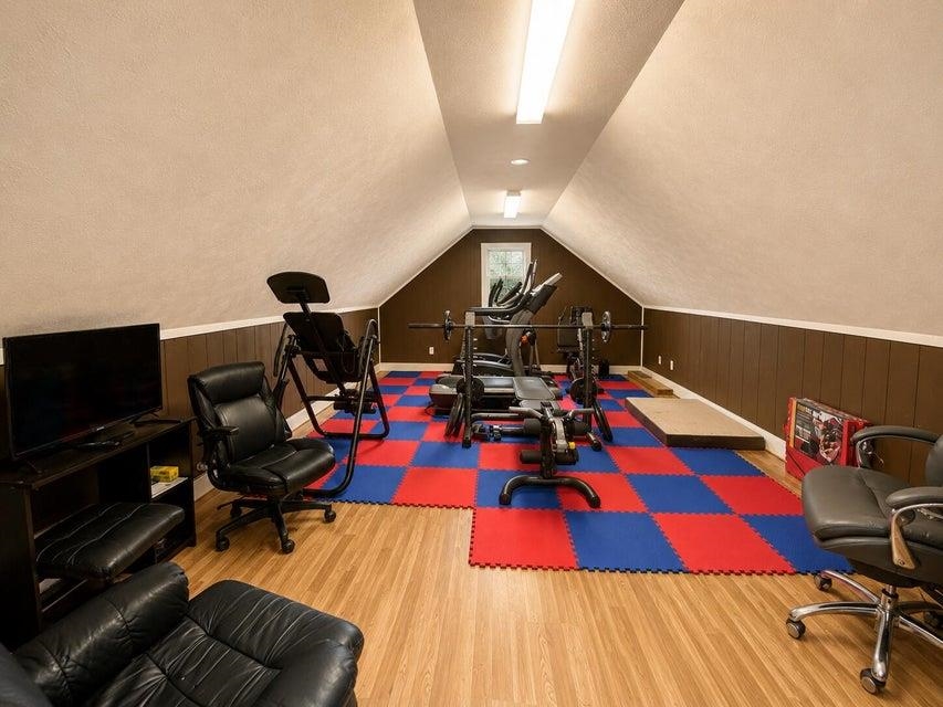295 North Ridge Drive Saltillo, MS 38866 - Photo 33 of 38 a room with musical instruments