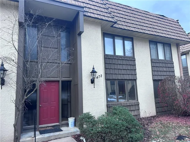 $129,900 | 472 West 104th Street, Unit B, Kansas City, MO 64114