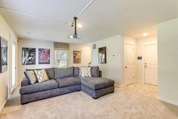 $3,400 | 1010 Pettiford Place, Hanahan, SC 29410
