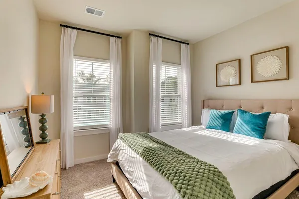 $3,400 | 1010 Pettiford Place, Hanahan, SC 29410