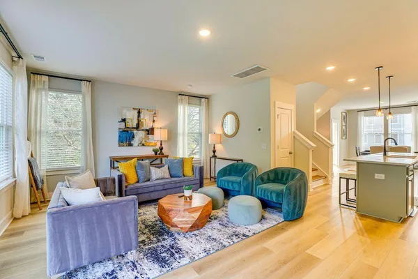 $3,400 | 1010 Pettiford Place, Hanahan, SC 29410
