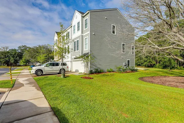 $3,400 | 1010 Pettiford Place, Hanahan, SC 29410