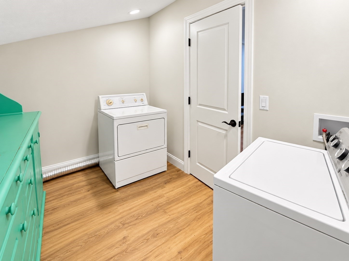 14 Cornell Road Framingham, MA 01701 - Photo 12 of 42 Gallery Image 12