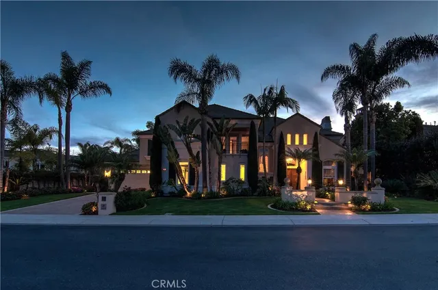 a view of an outdoor space