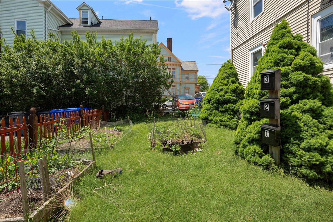 217 Amherst Street Providence, RI 02909 - Photo 22 of 23