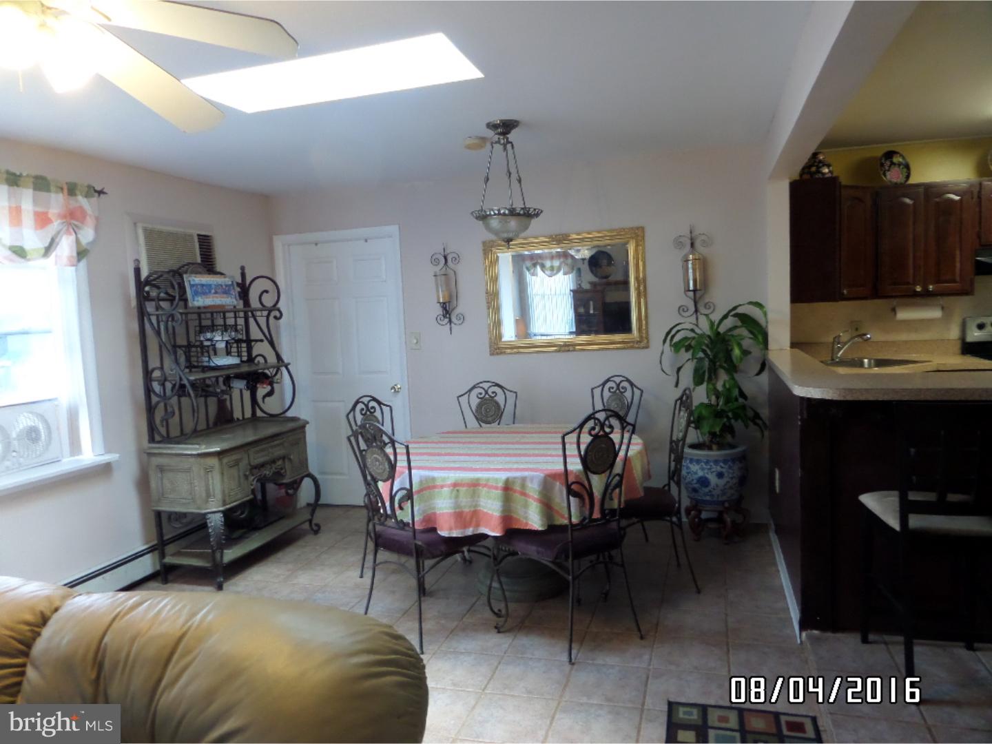 32 Pine Needle Road Levittown, PA 19056 - Photo 14 of 24 Great Room