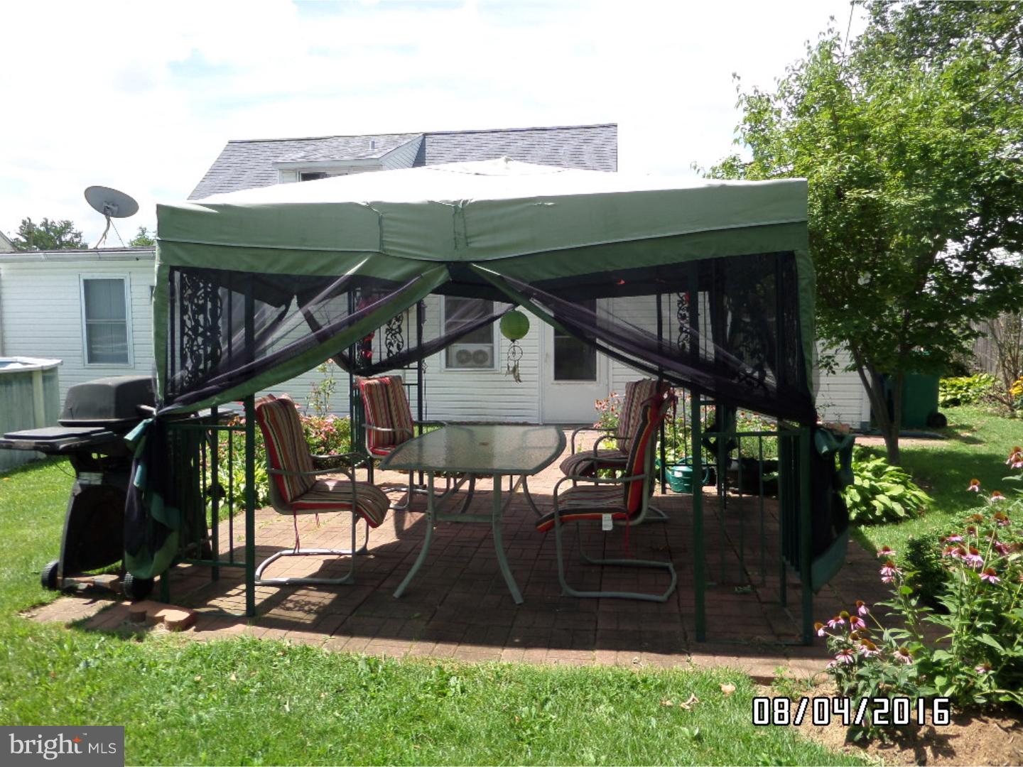 32 Pine Needle Road Levittown, PA 19056 - Photo 19 of 24 Back Yard