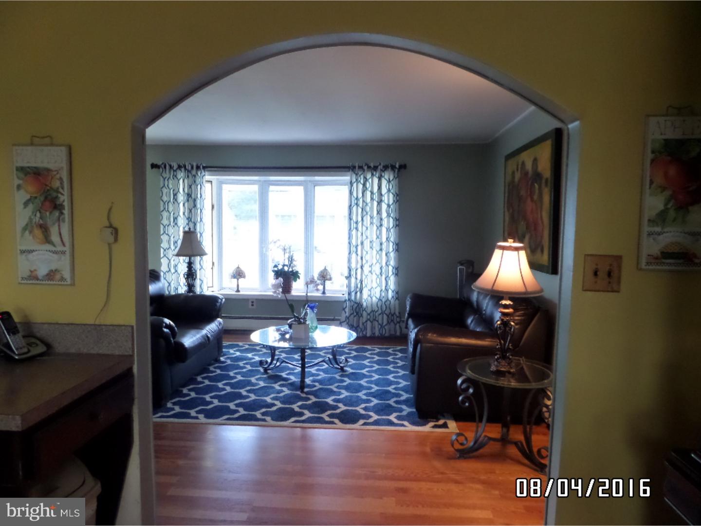 32 Pine Needle Road Levittown, PA 19056 - Photo 8 of 24 Kitchen
