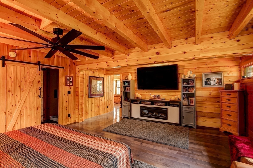 23 Henshaw Road Templeton, MA 01468 - Photo 17 of 42 Gallery Image 17