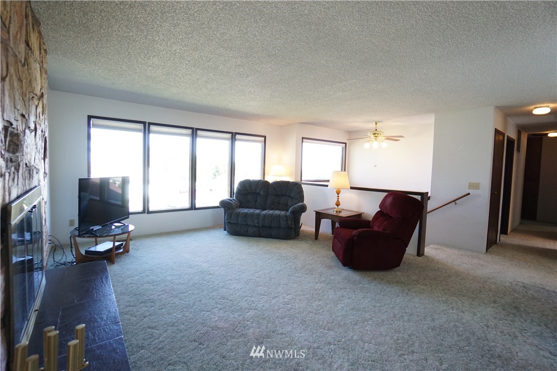 245 Columbia Road Ephrata, WA 98823 - Photo 3 of 24