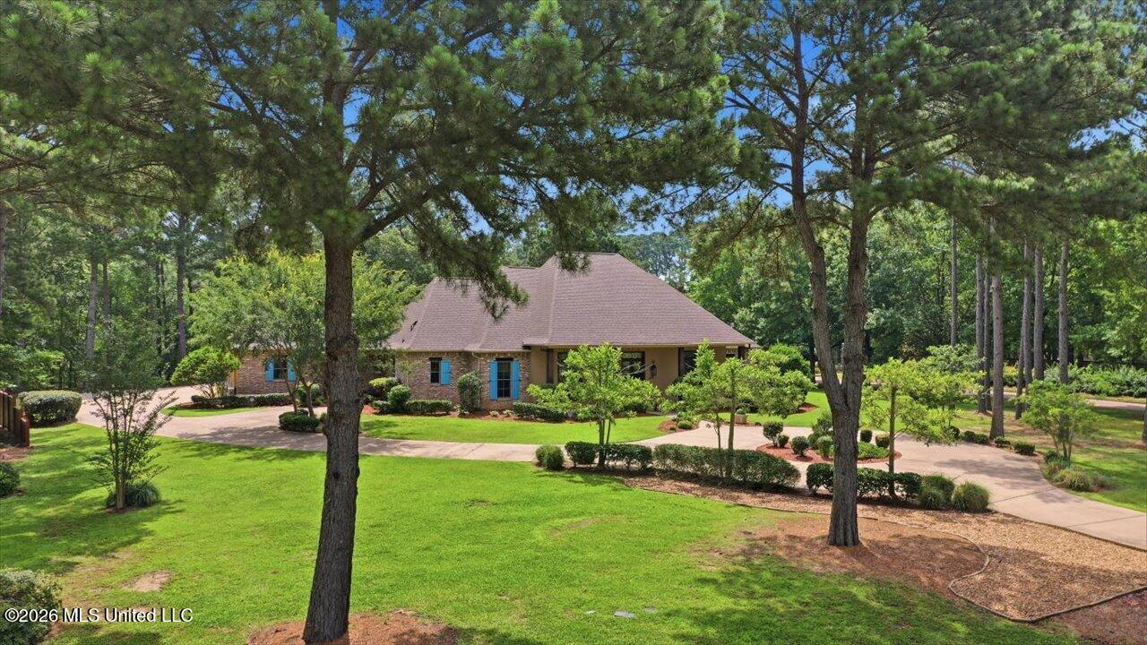 1 Eastbrooke Circle Madison, MS 39110 - Photo 102 of 127 25-1 Eastbrooke Cir _ Hometoursms.com