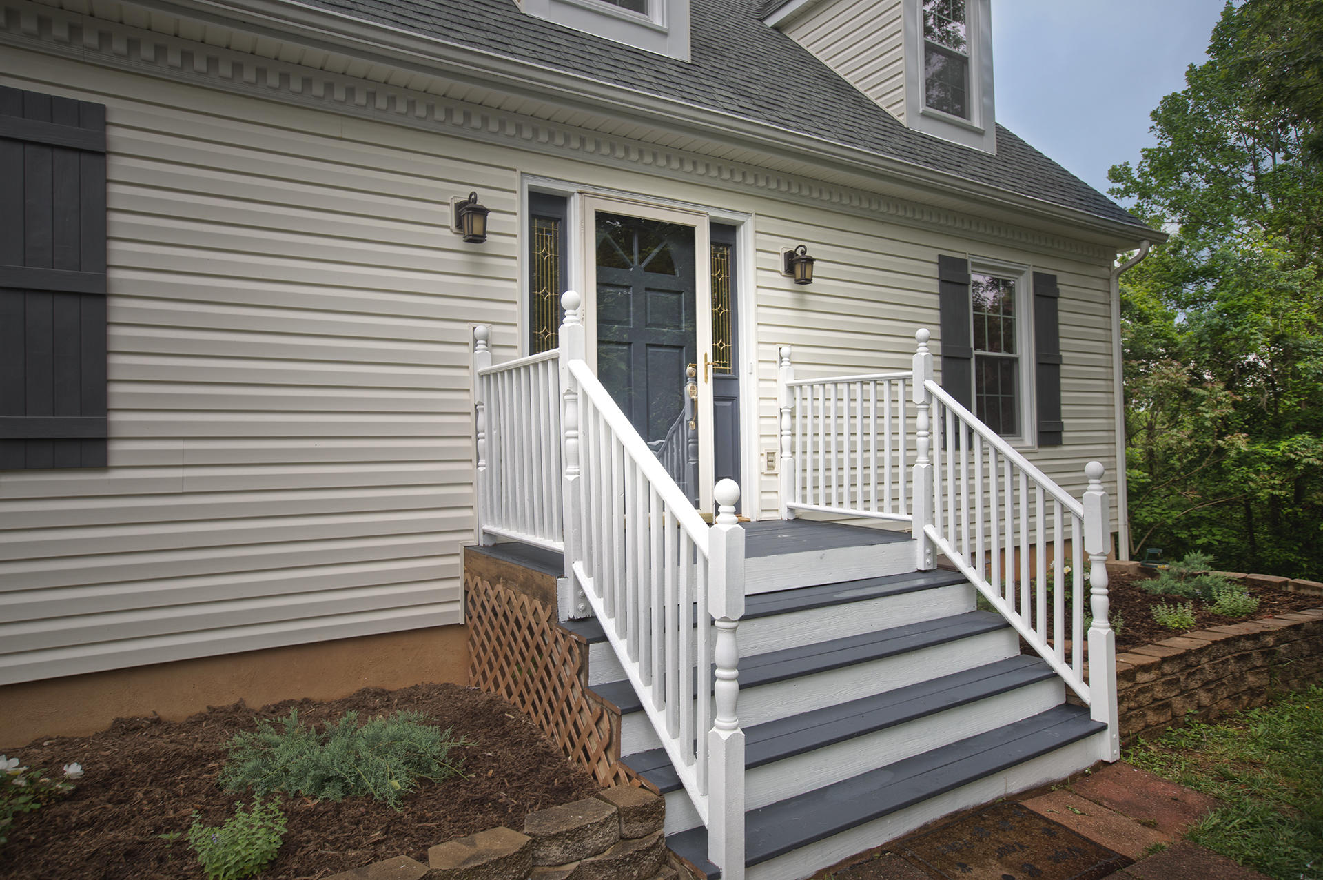 2 North Rome Drive Roanoke, VA 24019 - Photo 24 of 29 Front