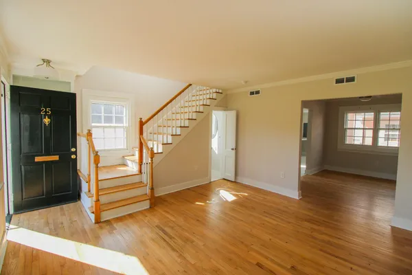 $4,530 | 25 Ashley Avenue, Charleston, SC 29401