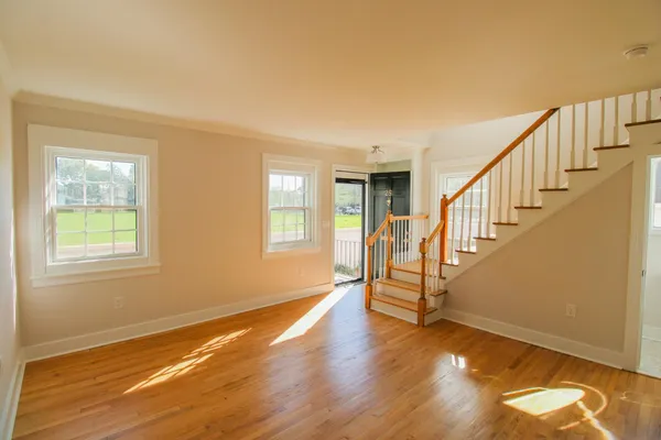 $4,530 | 25 Ashley Avenue, Charleston, SC 29401