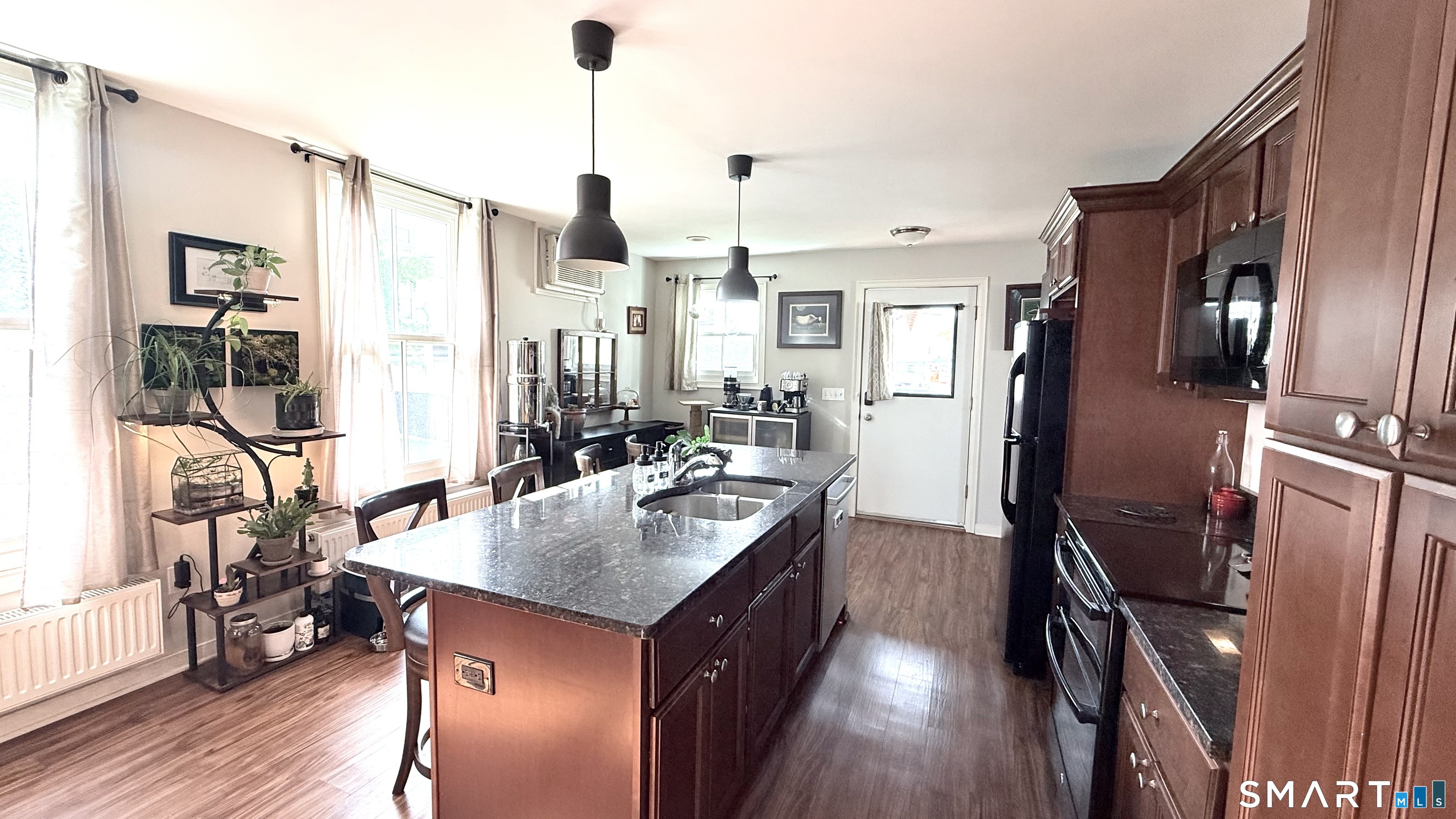 48 Blinman Street, Unit 2 New London, CT 06320 - Photo 5 of 12