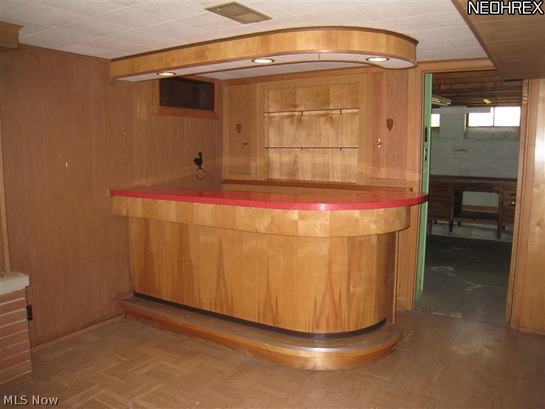 5015 North Sedgewick Road Cleveland, OH 44124 - Photo 14 of 15 Wet bar in the recreation room.