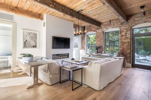 15 Church Street, Unit G132, Sag Harbor, NY 11963