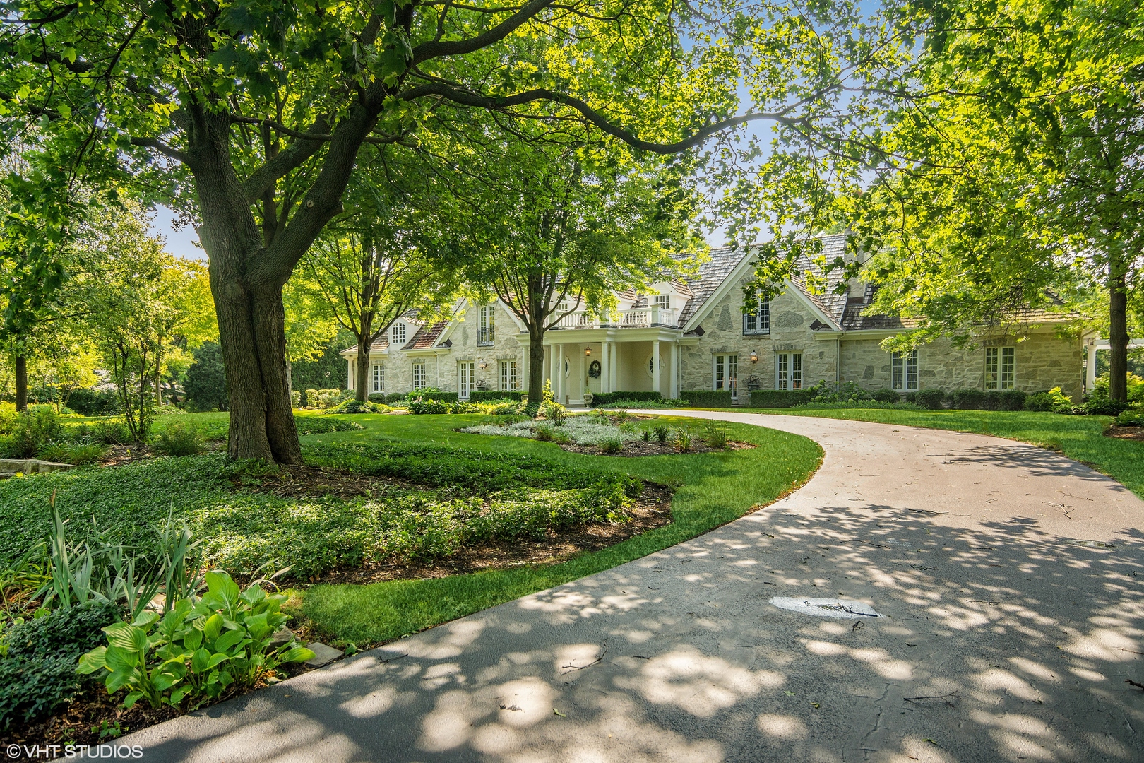 1717 Appleby Road Inverness, IL 60067 - Photo 53 of 57 a view of a park with large trees