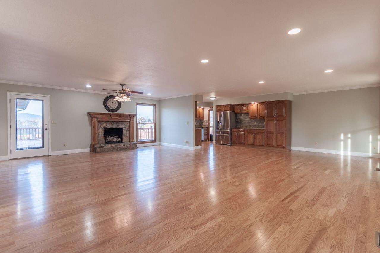 425 Chambers Road Jacksboro, TN 37757 - Photo 12 of 40 Chambers Road-31-HDR-2_preview