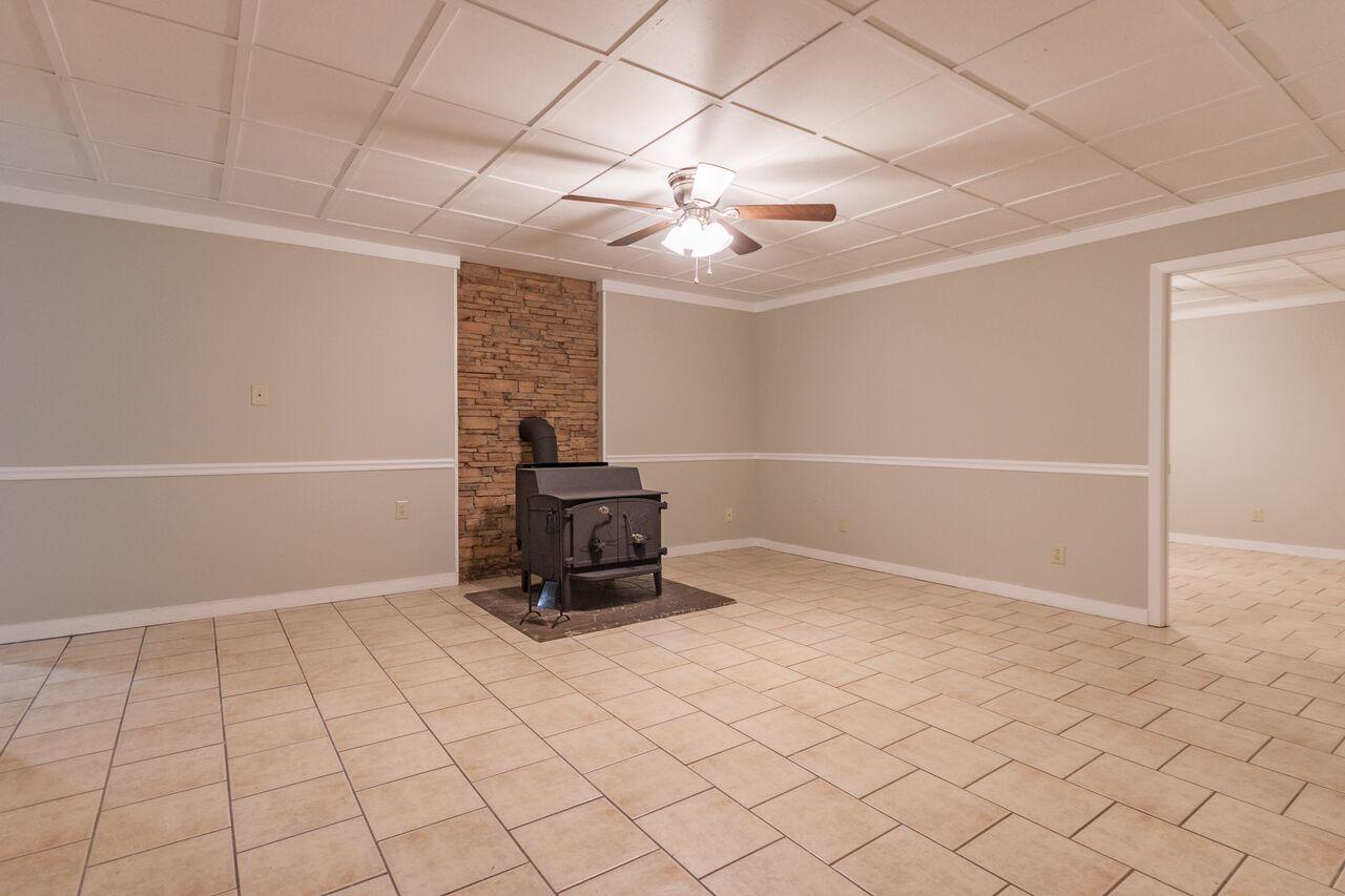 425 Chambers Road Jacksboro, TN 37757 - Photo 17 of 40 Chambers Road-130-HDR_preview