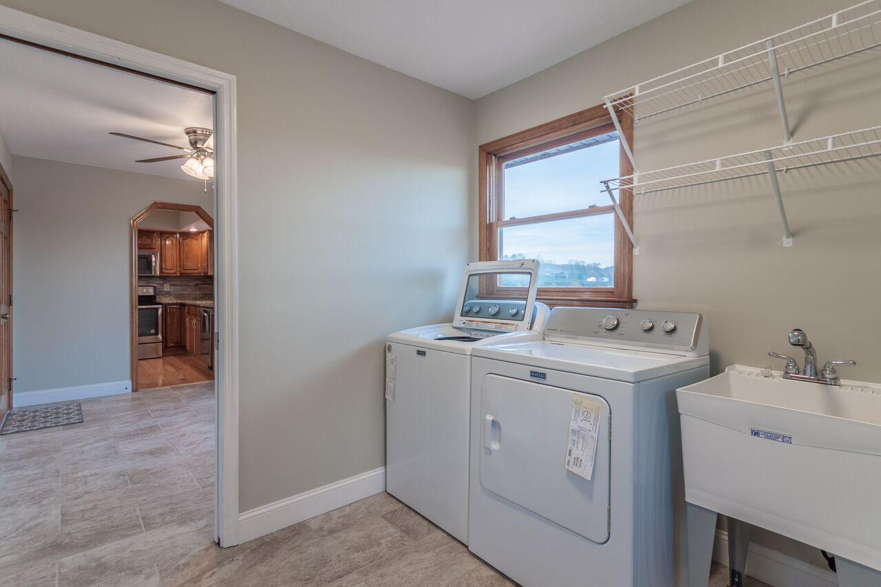 425 Chambers Road Jacksboro, TN 37757 - Photo 24 of 40 Chambers Road-64-HDR-5_preview
