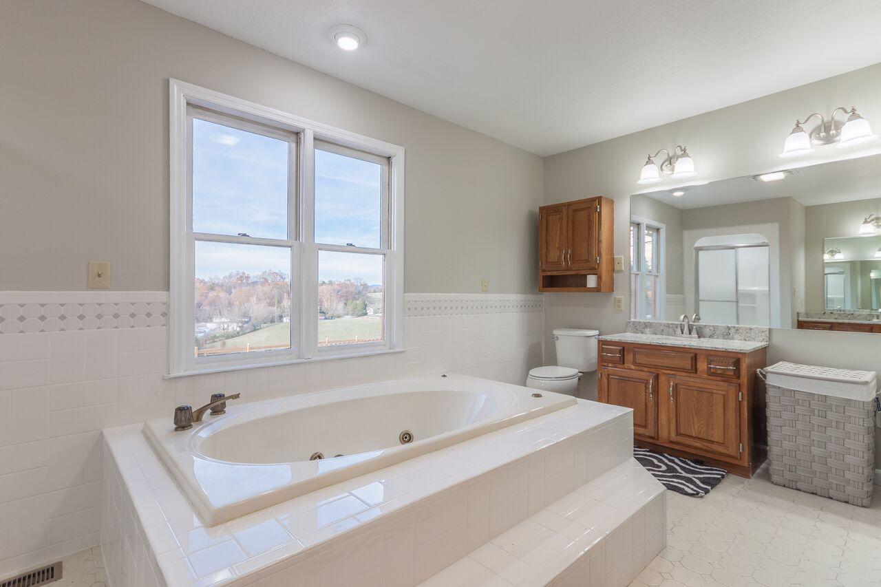 425 Chambers Road Jacksboro, TN 37757 - Photo 5 of 40 Chambers Road-94-HDR_preview