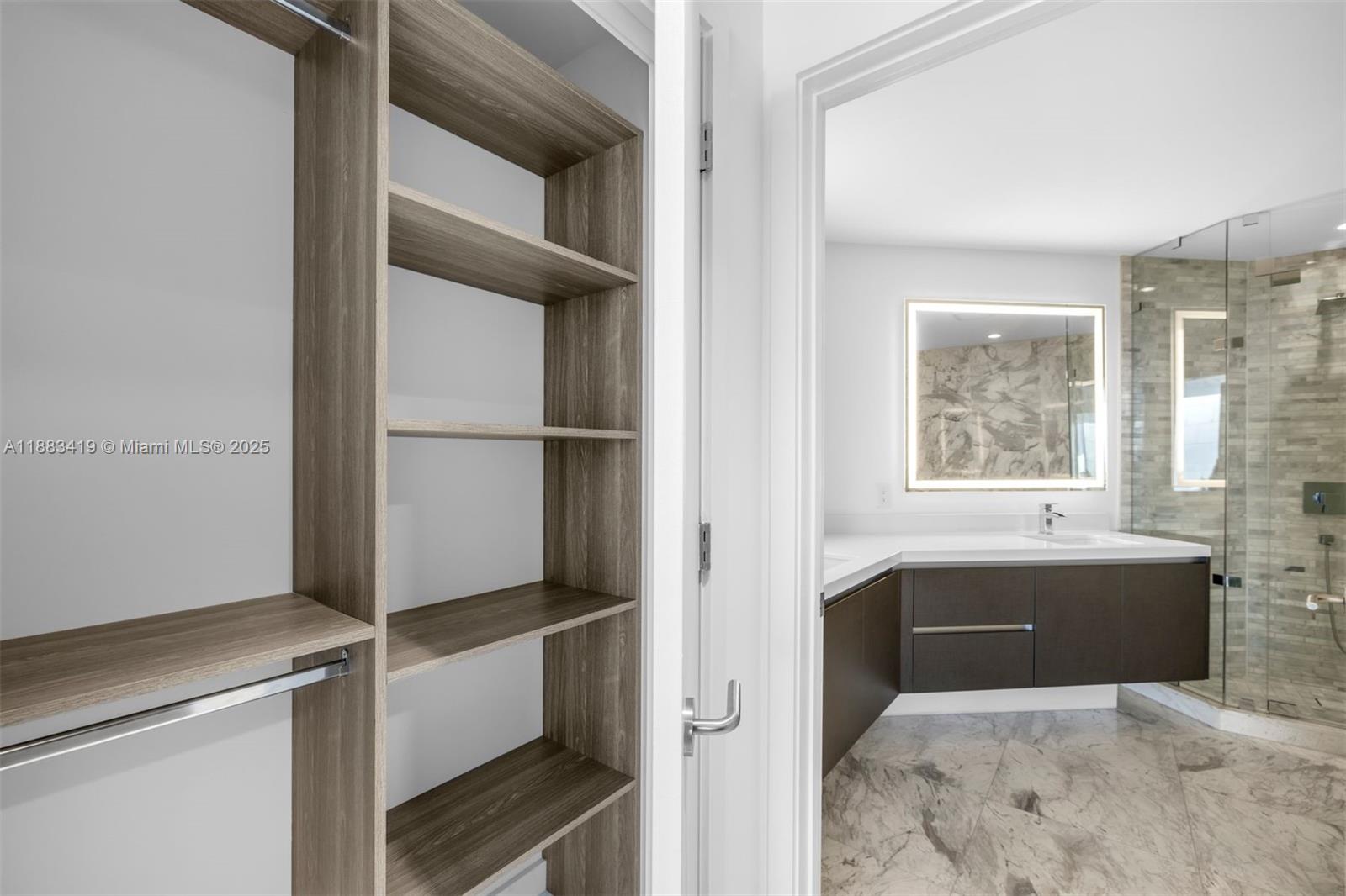 851 Northeast 1st Avenue, Unit 1008 Miami, FL 33132 - Photo 23 of 37