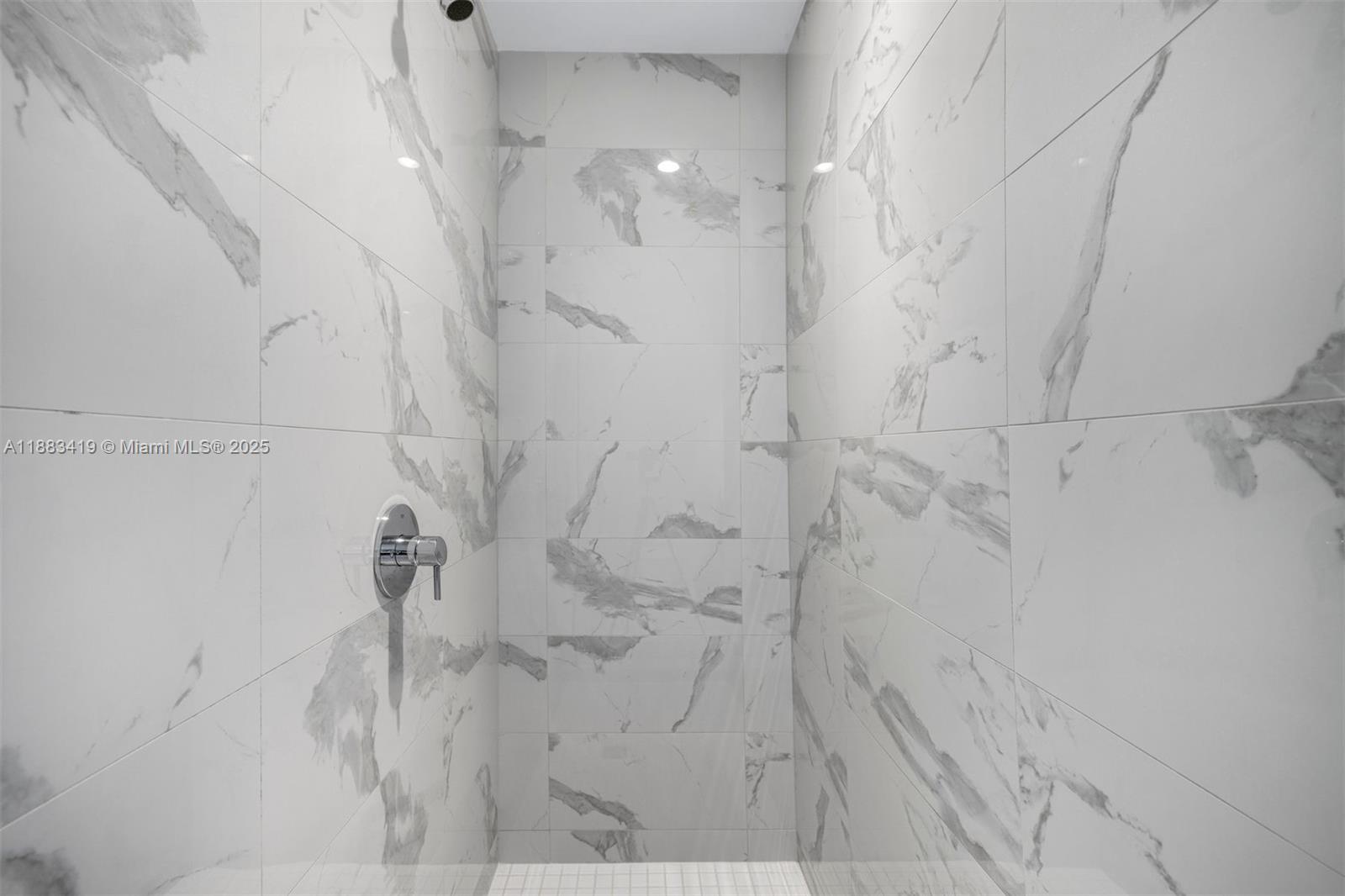 851 Northeast 1st Avenue, Unit 1008 Miami, FL 33132 - Photo 34 of 37