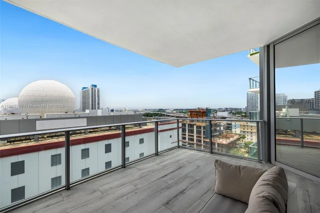 $875,000 | 851 Northeast 1st Avenue, Unit 1008, Miami, FL 33132