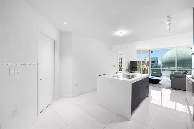 $875,000 | 851 Northeast 1st Avenue, Unit 1008, Miami, FL 33132