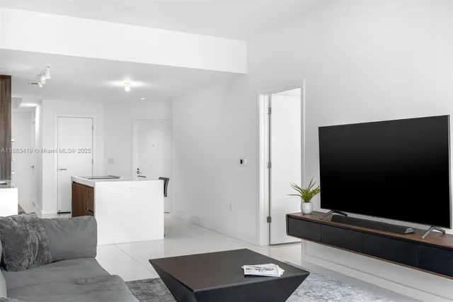 $875,000 | 851 Northeast 1st Avenue, Unit 1008, Miami, FL 33132