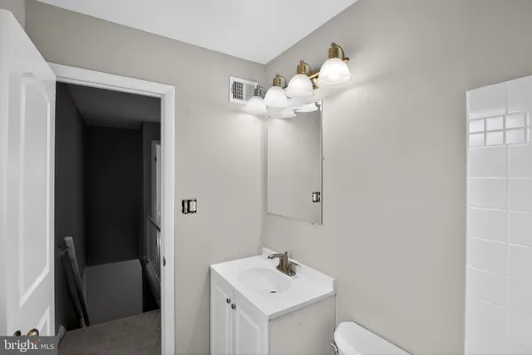 $580,000 | 6504 Walker Branch Drive, Laurel, MD 20707