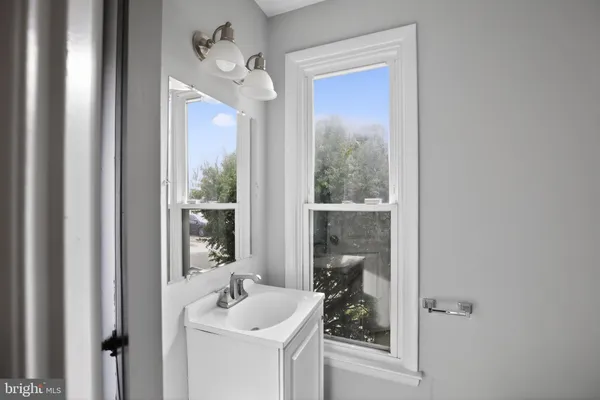 $580,000 | 6504 Walker Branch Drive, Laurel, MD 20707