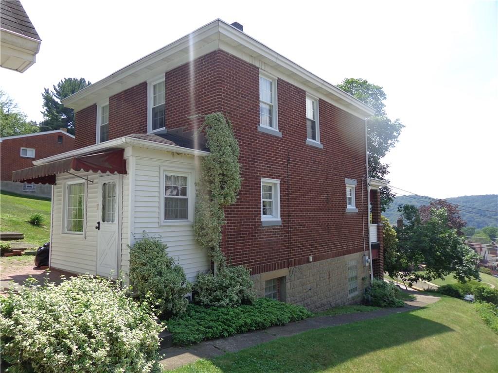 426 Inwood Road Trafford, PA 15085 - Photo 2 of 16 Gallery Image 2