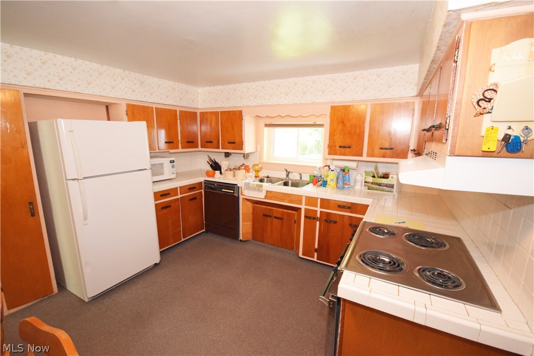 2980 Old Home Road Akron, OH 44312 - Photo 4 of 31 Gallery Image 4