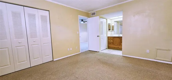 $1,498 | 3036 Eastland Boulevard, Unit E203, Clearwater, FL 33761