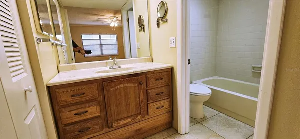 $1,498 | 3036 Eastland Boulevard, Unit E203, Clearwater, FL 33761