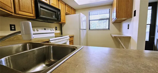 $1,699 | 3036 Eastland Boulevard, Unit E203, Clearwater, FL 33761