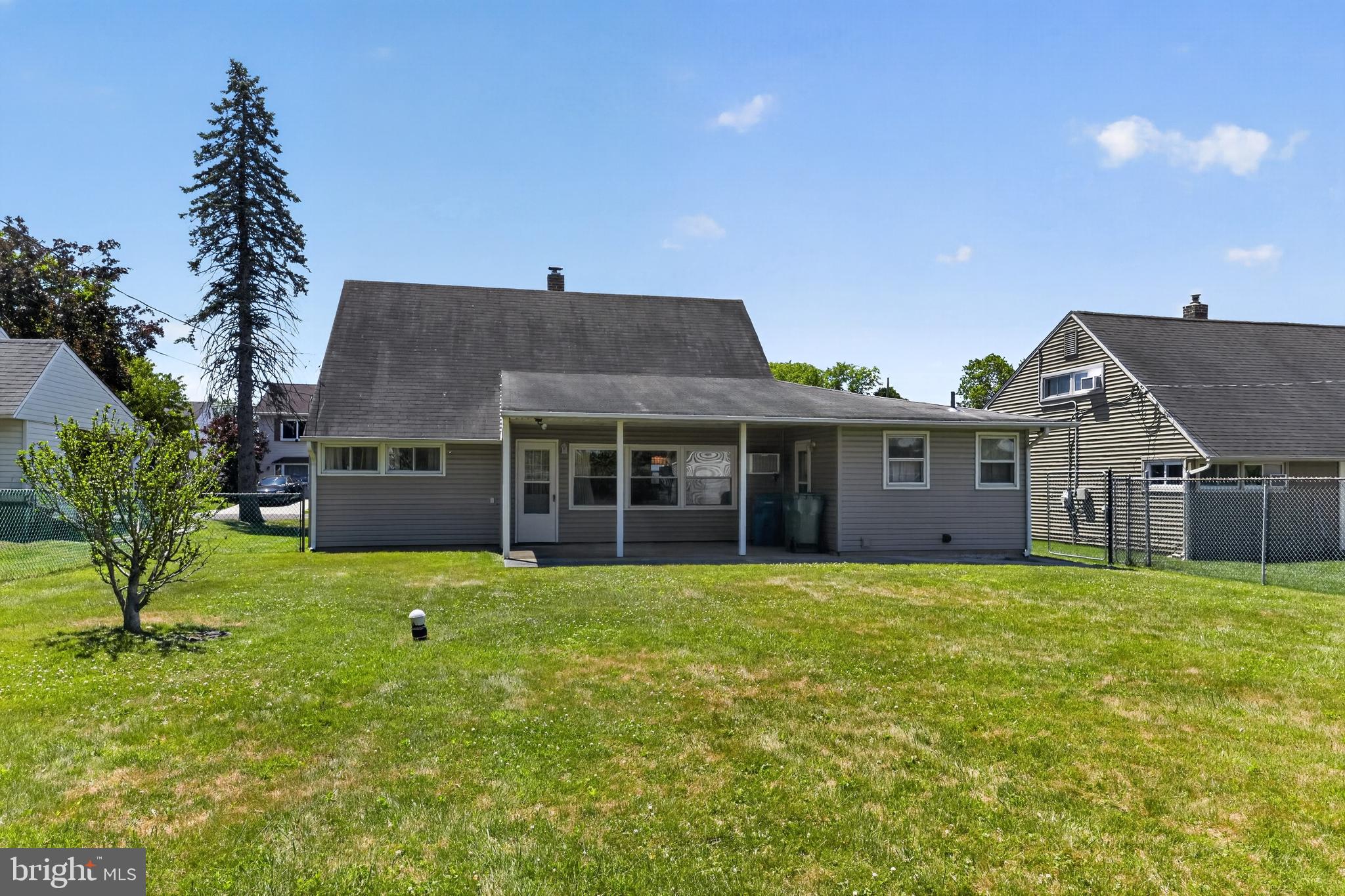 17 Idolstone Road Levittown, PA 19057 - Photo 13 of 17