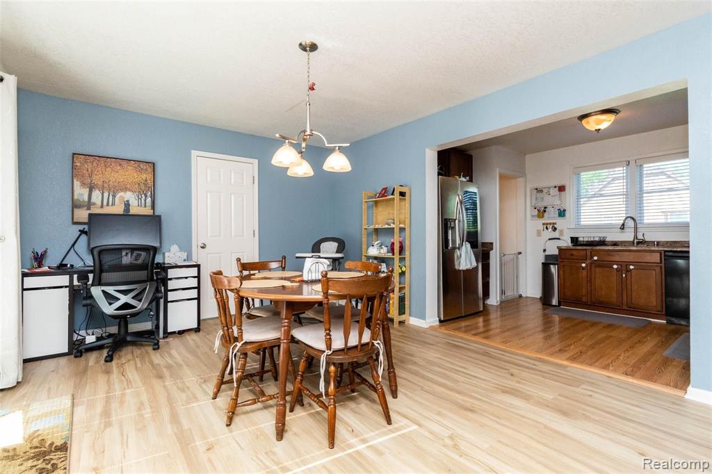 28115 Six Mile Road Livonia, MI 48154 - Photo 12 of 38